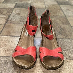 Josef Seibel leather sandals  Size 37